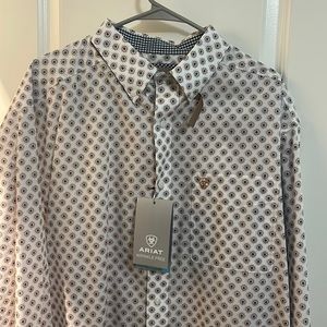 Ariat shirt new with tags